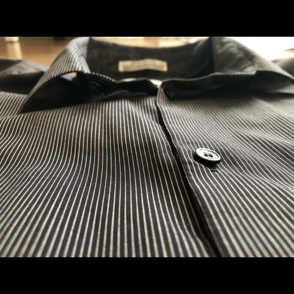 Calvin Klein Shirt - Picture 2 of 4